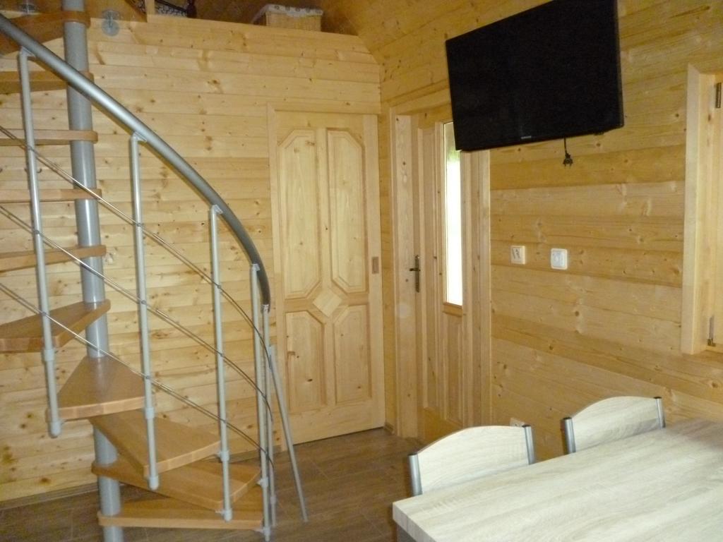 Apartmán Relax-chatka a apartmán Mikulov Esterno foto